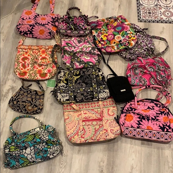 HUGE LOT OF 13 VERA BRADLEY BAGS - Picture 1 of 5